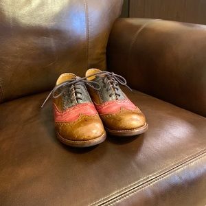 Blue, red and brown leather Oxford.